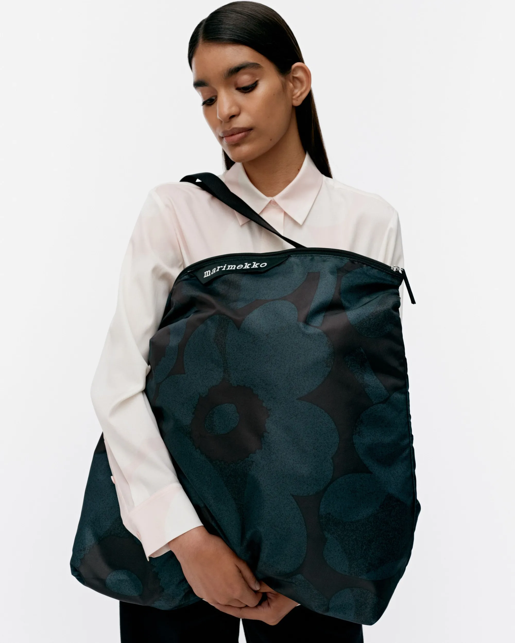 Marimekko Neat Crossbody Unikko L