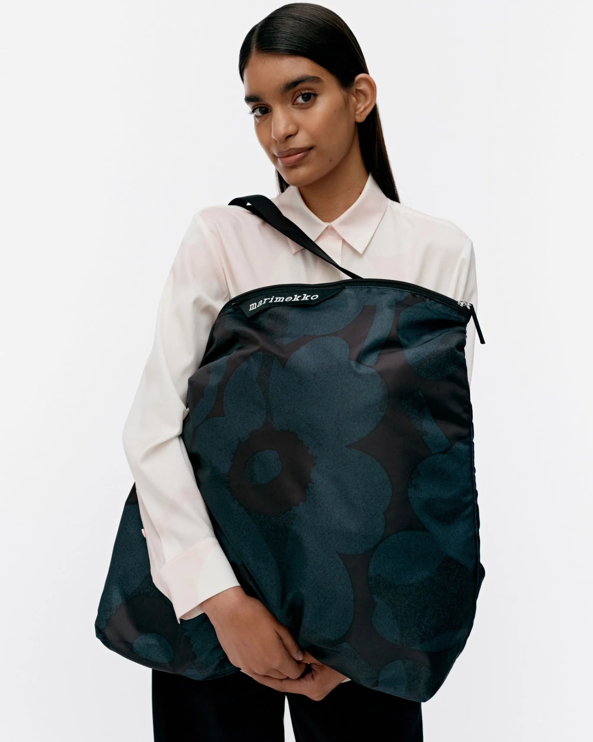 Marimekko Neat Crossbody Unikko L