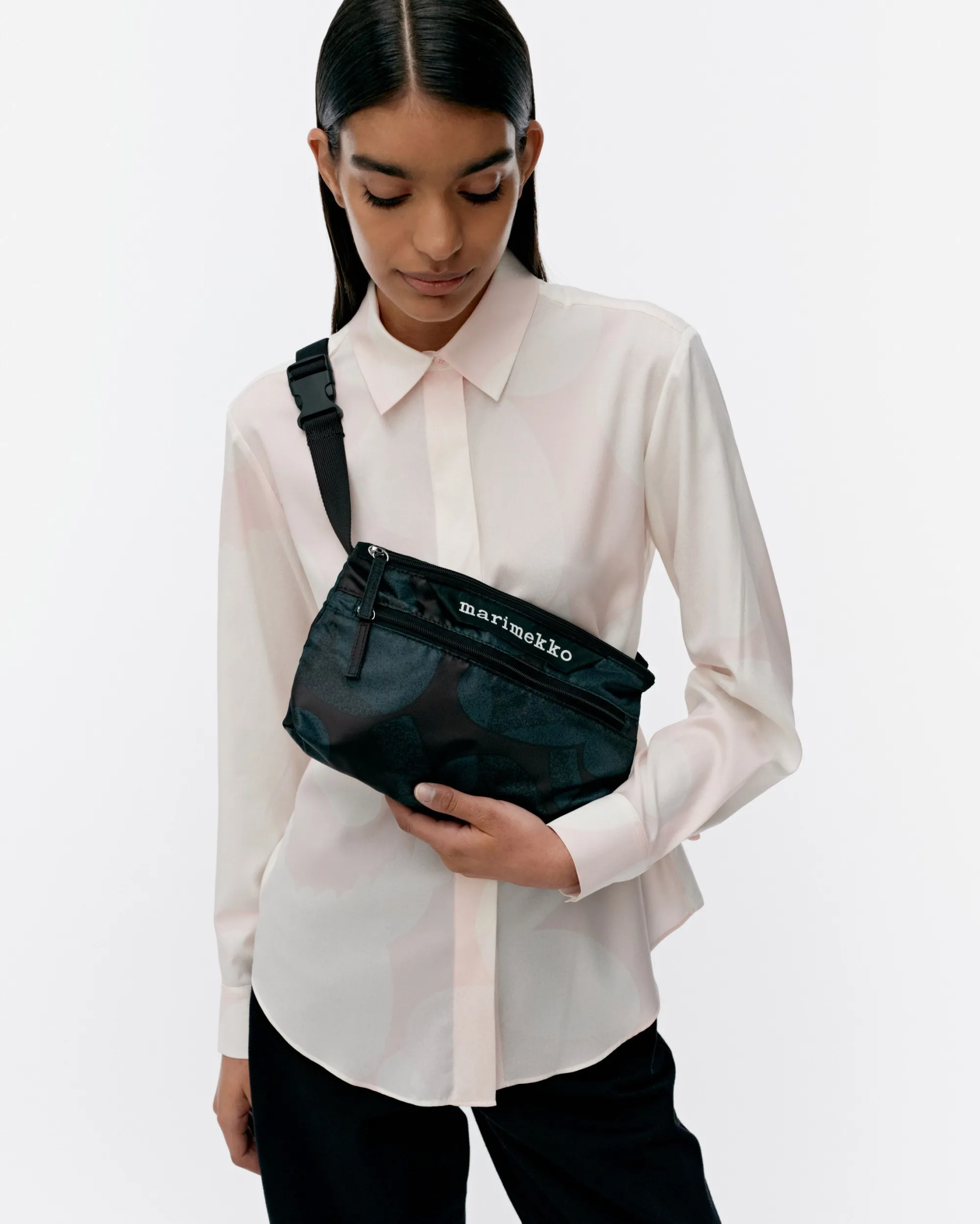 Marimekko Neat Crossbody Unikko S